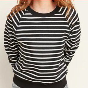 Old Navy Sweatshirt XS